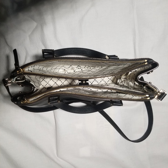 Kate Spade Medium/Large Tote - Picture 6 of 9